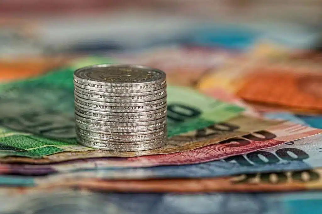 Open HSBC ATMs & Branches Near You in Dubai Today 4 coins, banknotes, money, currency, finance, cash, business, economics, banking, bank, wealth, earnings, capital, savings, payment, investment, economy, financial, profit, earn, invest, accounting, save, funds, income, commerce, assets, costs, expense, thrift, money, money, money, money, money, bank