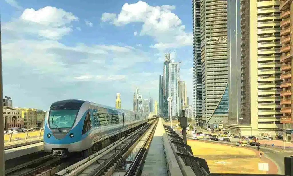 dubai skyscraper metro 5082286