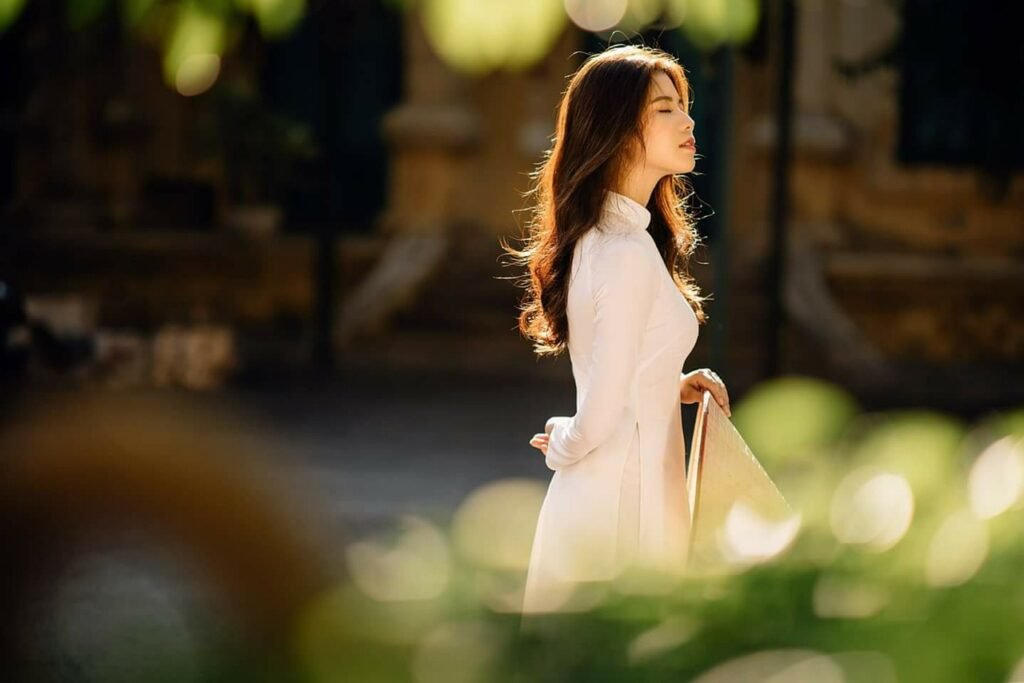 ao dai, fashion, woman-6203939.jpg